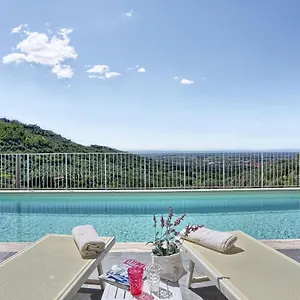 https://villa-meona.it-tuscanyhotel.com